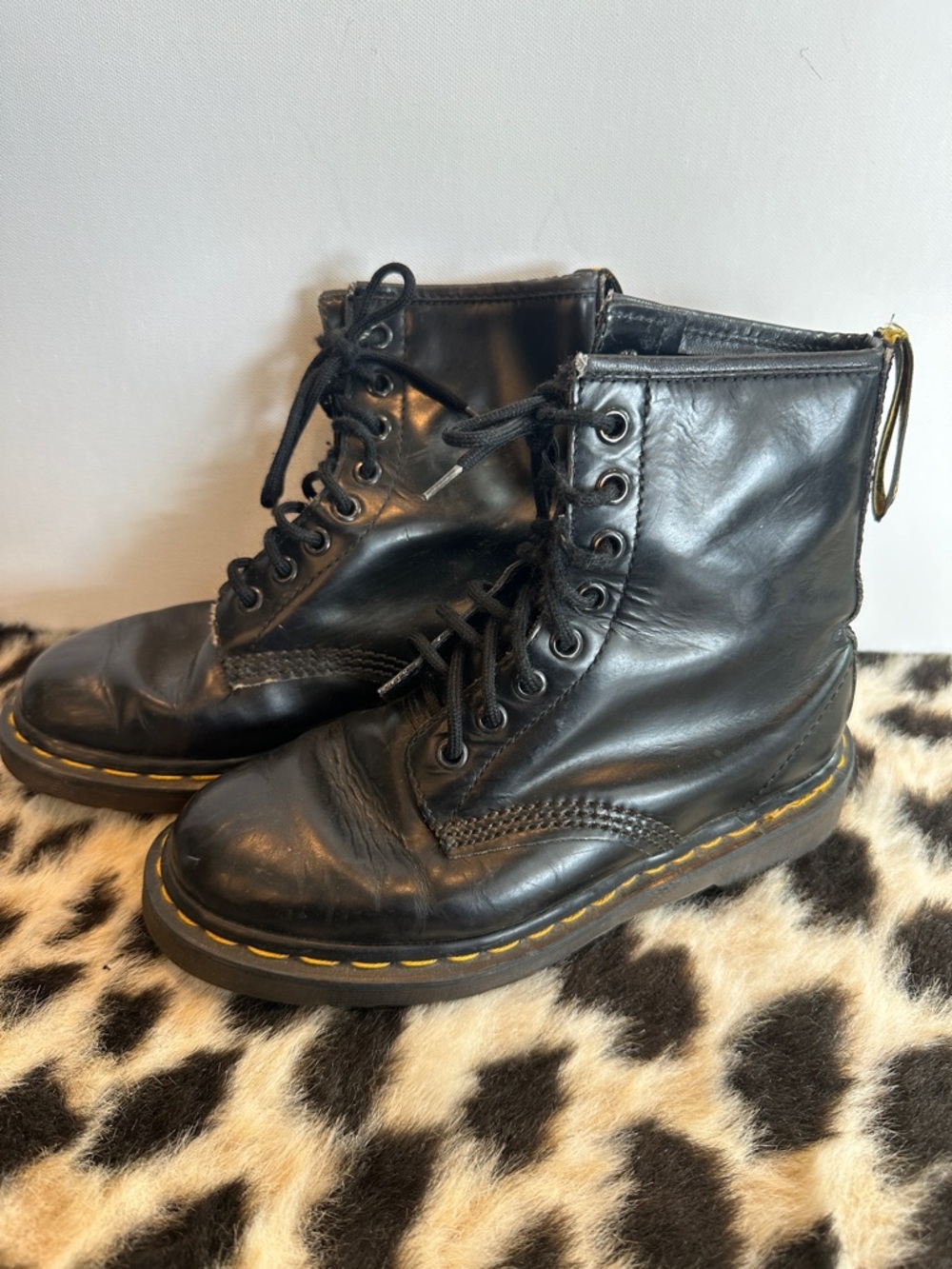 Vintage 1980’s made in england dr marten boots
